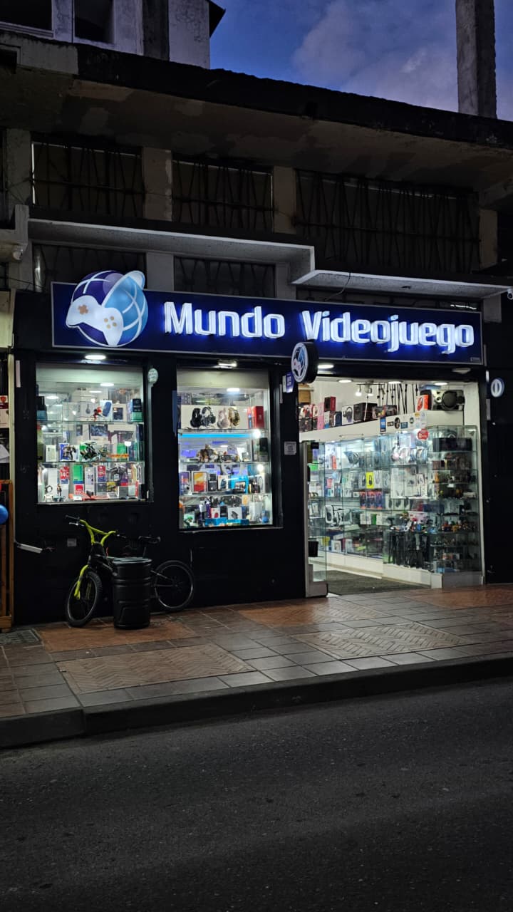 Exterior del local Mundo Videojuego